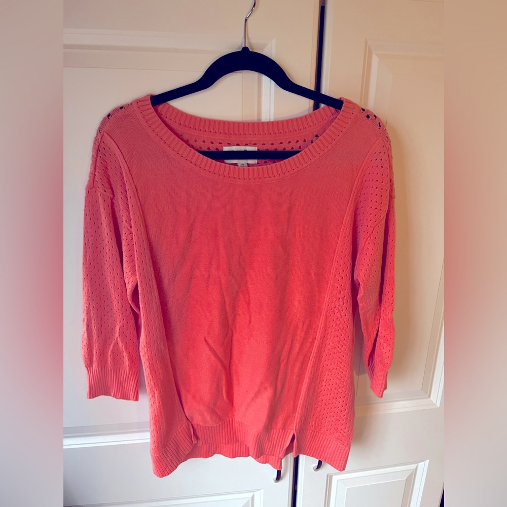 American Eagle Outfitters Large salmon colored sweater